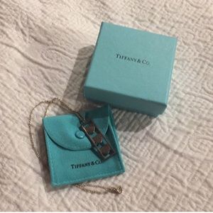 Tiffany’s sterling silver heart bar necklace